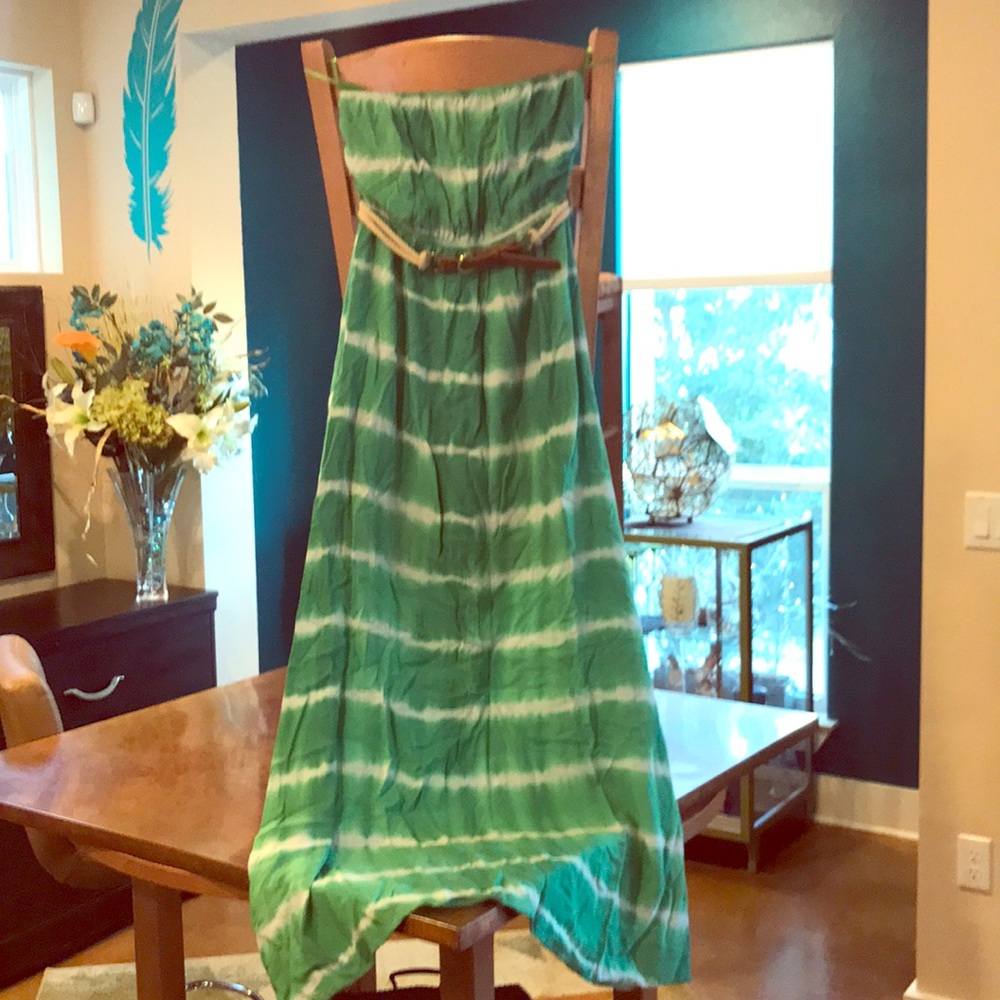 Green tie-dyed maxi dress